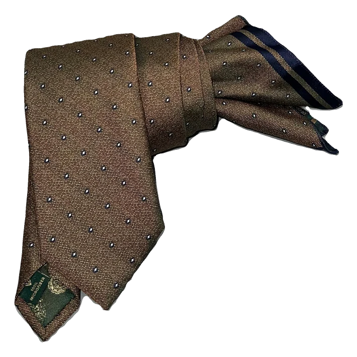 Corbata cobre con topos marino y blanco. Pañuelo a juego con ribete marino.
