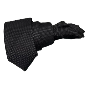 Corbata falso liso negra. Pañuelo a juego.