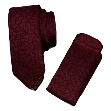 Corbata burdeos con dibujo en negro. Pañuelo a juego con ribete burdeos.